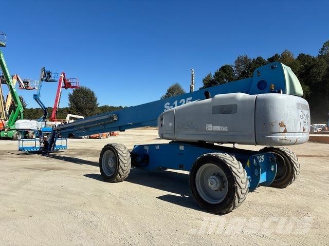 Genie S-125 Nacele cu brat telescopic