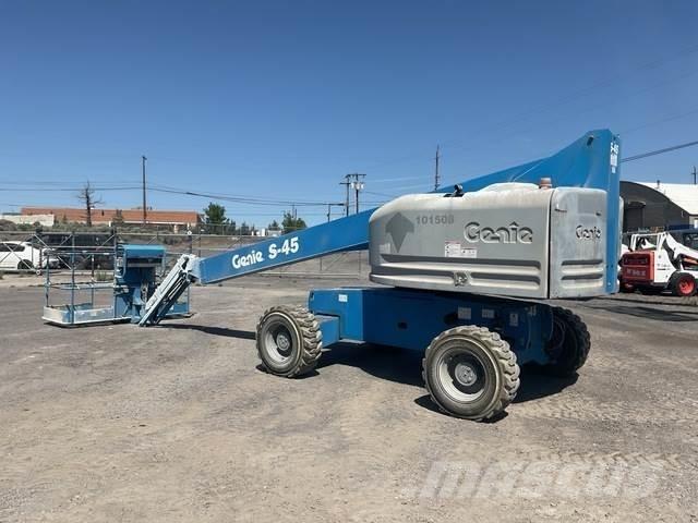 Genie S-45 Nacele cu brat telescopic