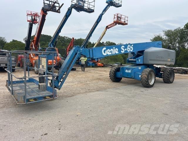 Genie S-65 Nacele cu brat telescopic