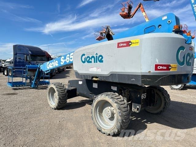 Genie S-65 Nacele cu brat telescopic