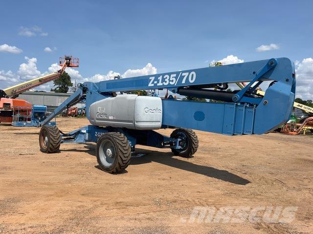 Genie Z-135 Nacele cu brat articulat