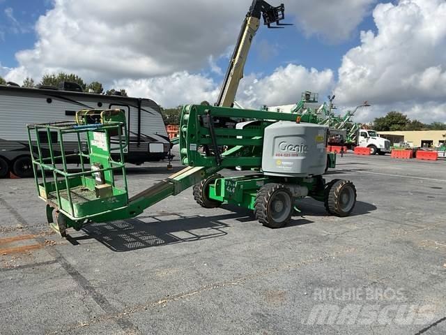 Genie Z-45/25 Nacele cu brat articulat