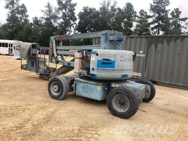 Genie Z-45/25 Nacele cu brat articulat