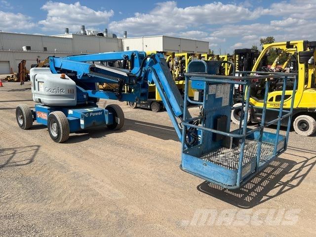 Genie Z-45/25J Nacele cu brat articulat