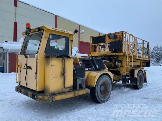  Giamec 211 Platforme aeriene montate pe camion