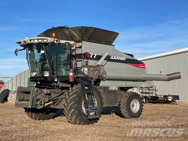 Gleaner S77 Combine de secerat