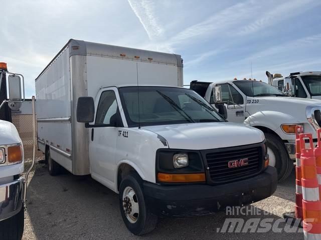 GMC Savana Autocamioane