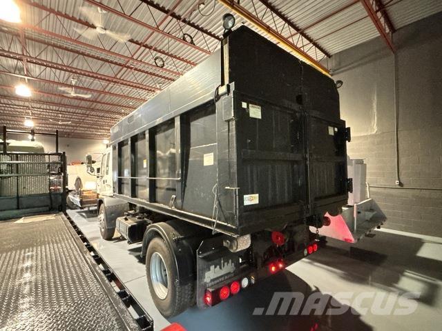GMC T7500 Camion cu incarcator