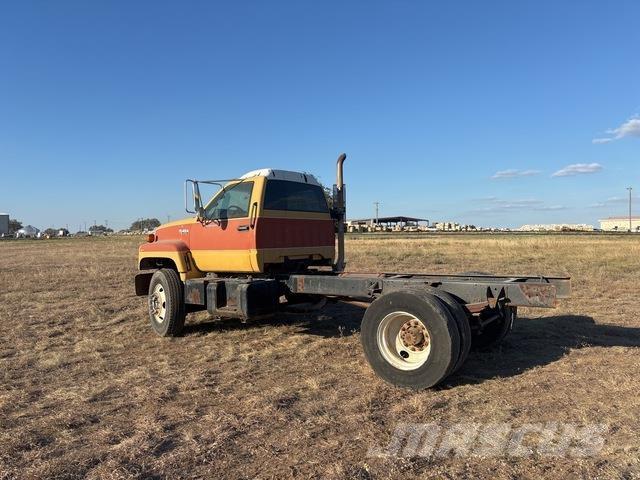 GMC Topkick Cabine si interior