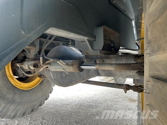 Grove RT700E Macara teren accidentat