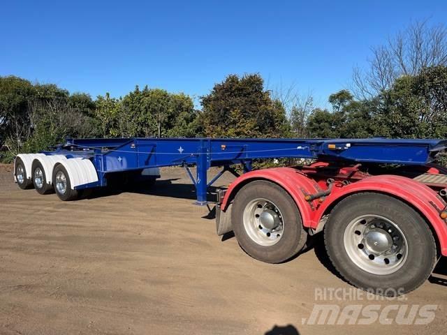 Haulmark  Remorci cadru de containere