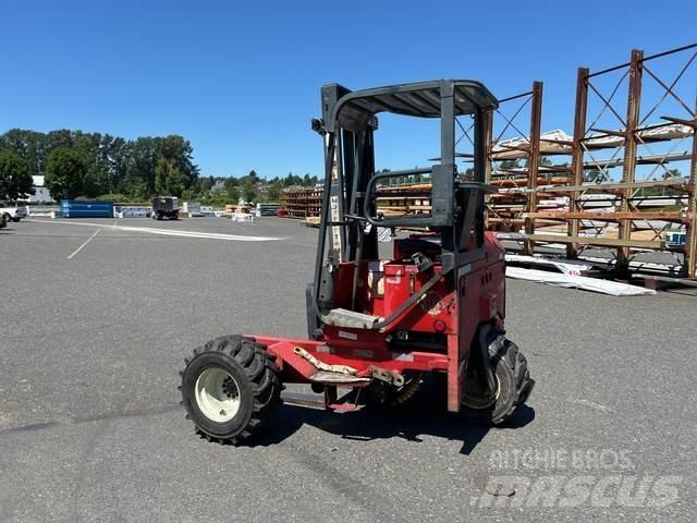 Hiab M5500 Stivuitoare montate pe camioane