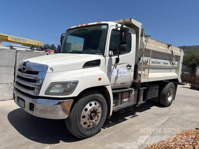 Hino  Autobasculanta