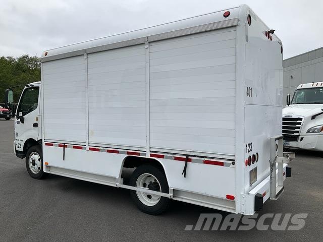 Hino 195H Camioane transport bauturi