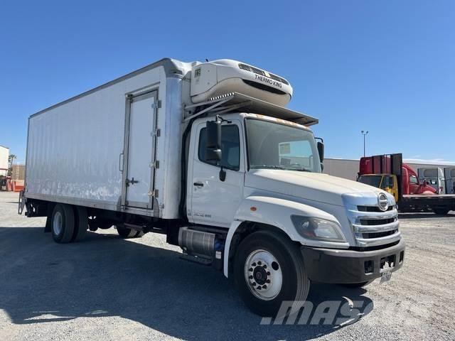 Hino 268 Camion cu control de temperatura