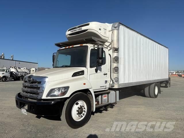 Hino 268 Camion cu control de temperatura