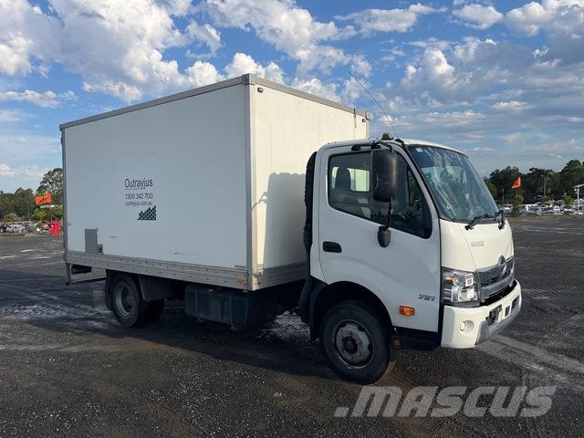 Hino 300 721 Autocamioane