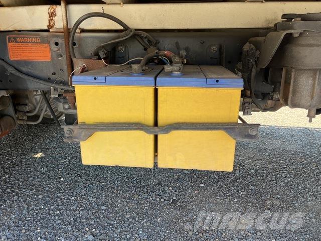 Hino 300 816 Autocamioane