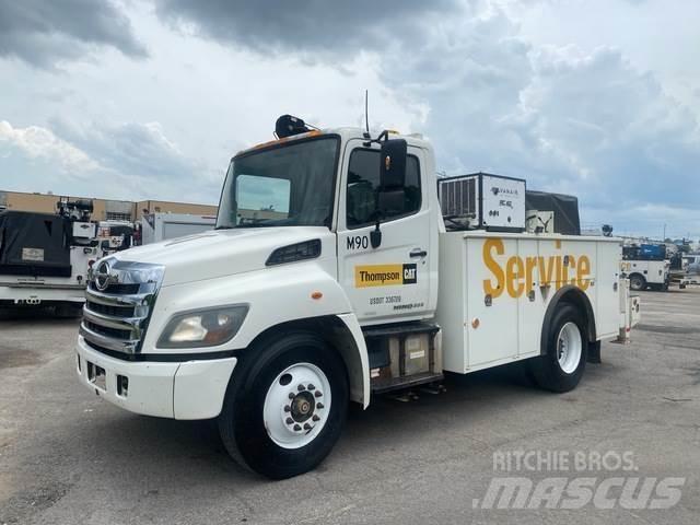 Hino 338 Municipal/vehicul cu uz general
