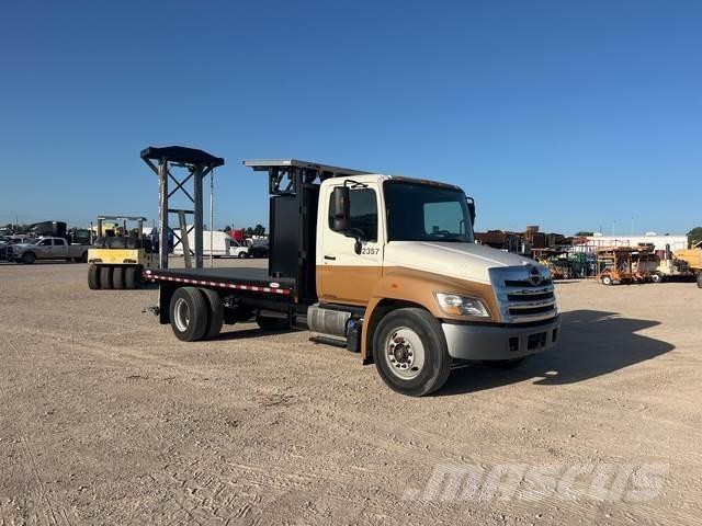 Hino 338 Municipal/vehicul cu uz general