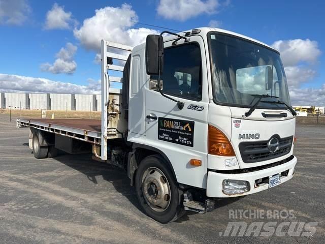 Hino 6D1J Camioane platforma/prelata