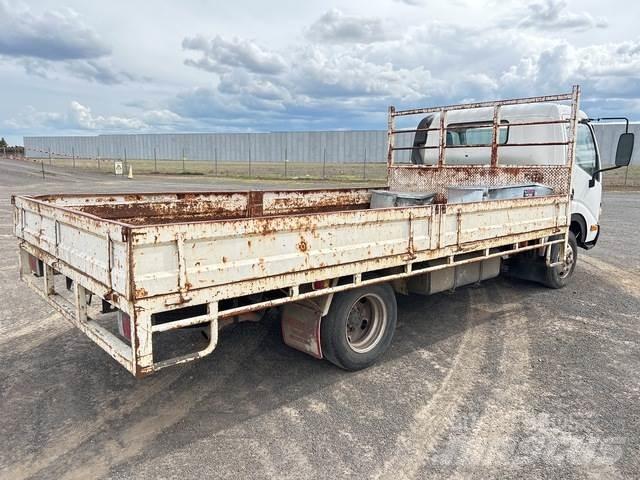 Hino Dutro Camioane platforma/prelata