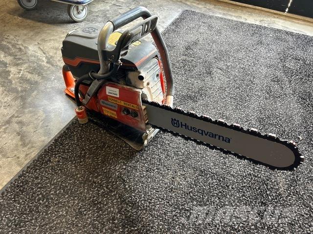 Husqvarna K970 Ferastrau pe benzina si ferastraie de curatare
