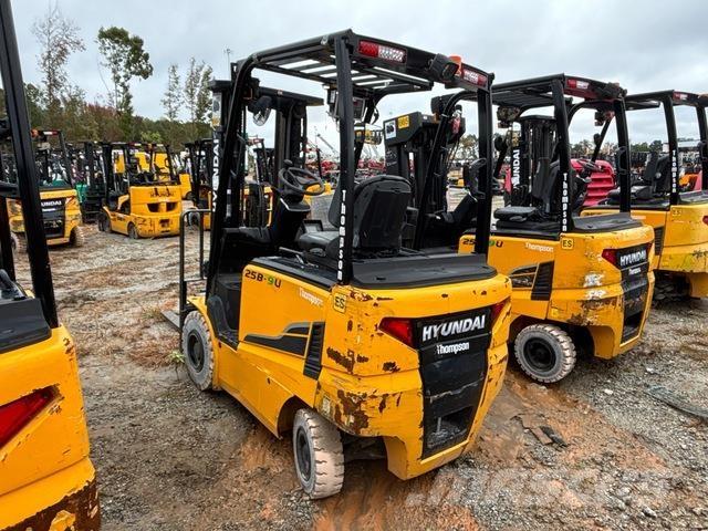 Hyundai 25B-9U Stivuitor electric