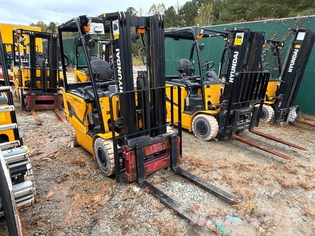 Hyundai 25B-9U Stivuitor electric