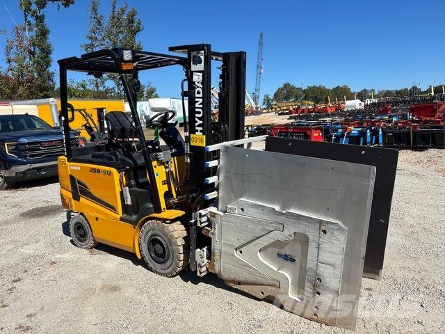 Hyundai 25B-9U Stivuitor electric