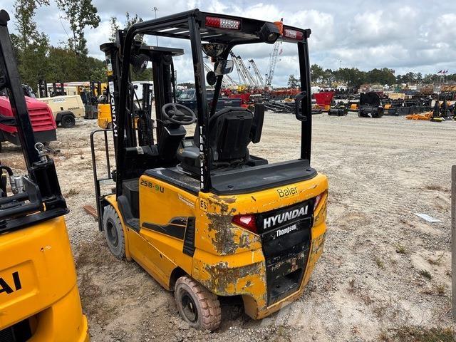 Hyundai 25B-9U Stivuitor electric