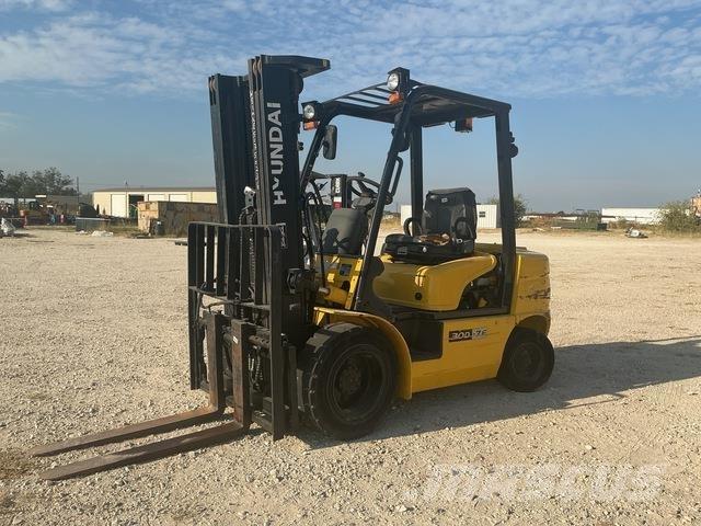 Hyundai 30D-7E Strivuitoare-altele