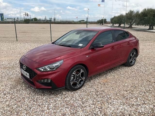 Hyundai i30 Masini