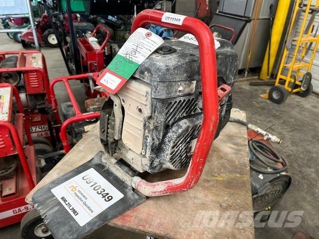  ICS 695XL Ferastrau pe benzina si ferastraie de curatare