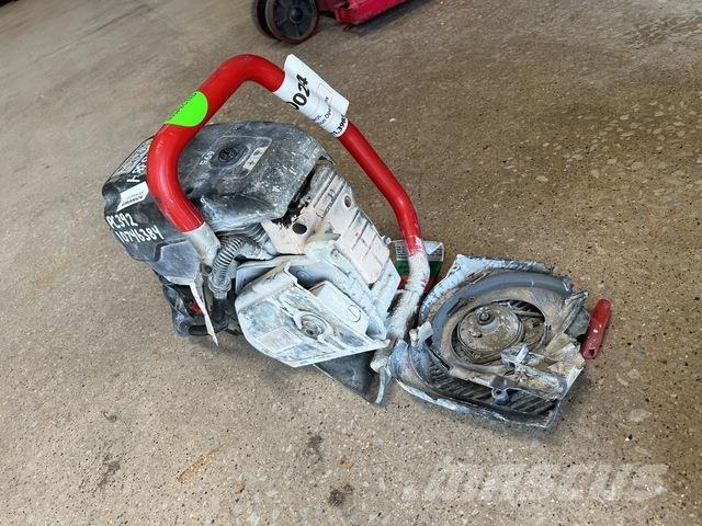  ICS 695XL Ferastrau pe benzina si ferastraie de curatare