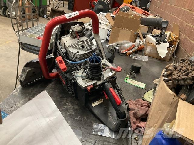  ICS 695XL Ferastrau pe benzina si ferastraie de curatare