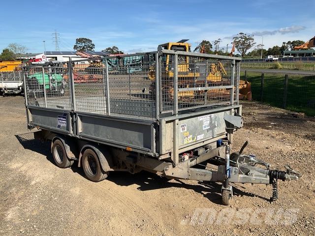 Ifor Williams  Remorci transport vehicule