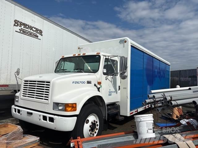 International  Camioane transport bauturi