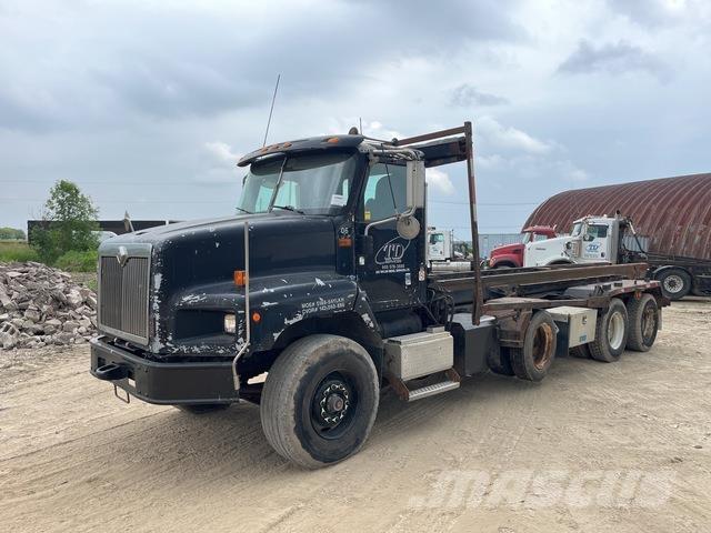 International  Camion cu incarcator