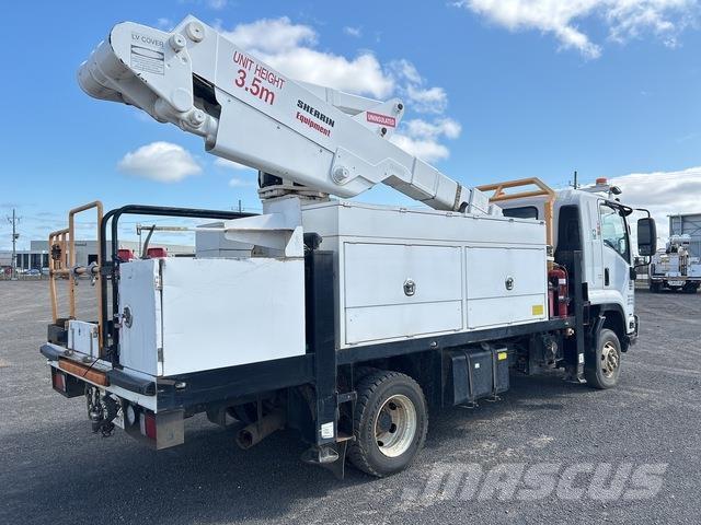 Isuzu FRR600 Platforme aeriene montate pe camion