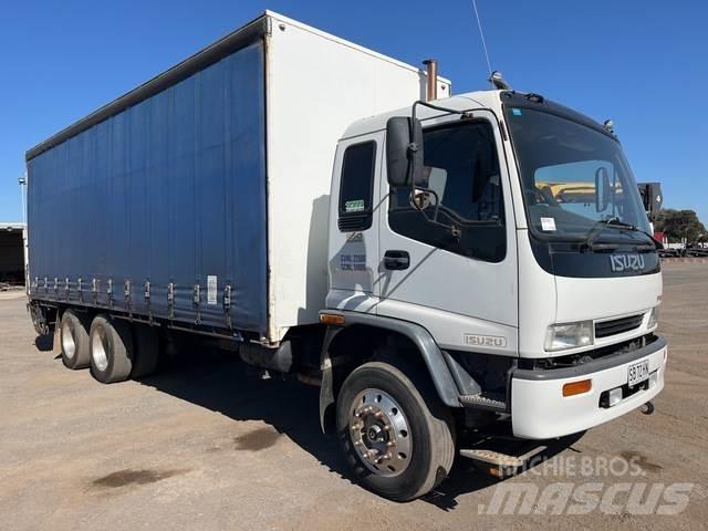 Isuzu FVR 950 Camion cu prelata