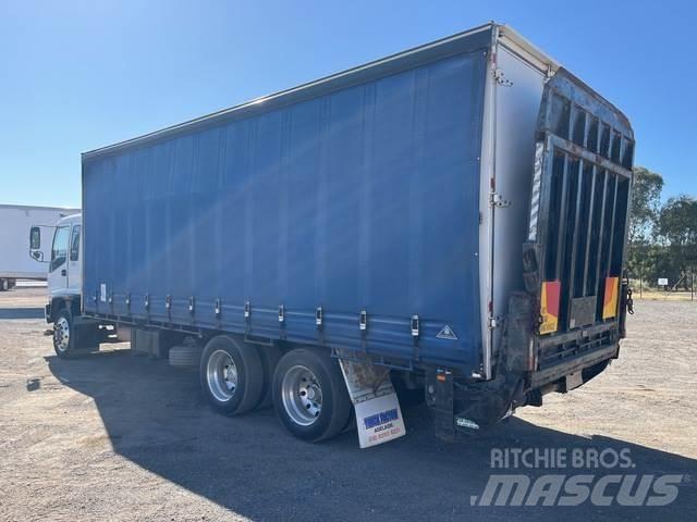 Isuzu FVR 950 Camion cu prelata