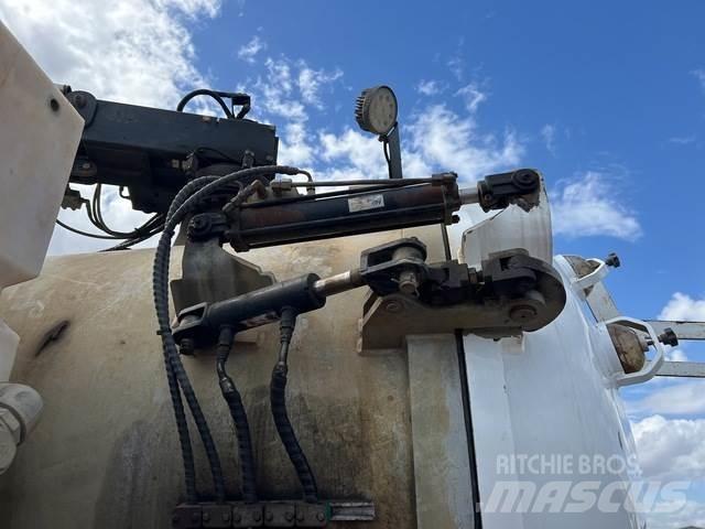 Isuzu FXZ Utilaje construcții - Altele