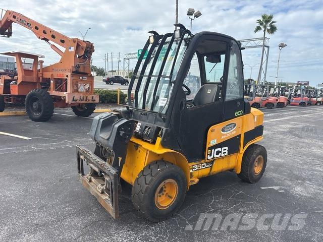 JCB 35D 4X4 T4 Stivuitoare telescopice
