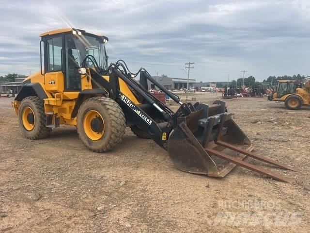 JCB 417HT Incarcator pe pneuri