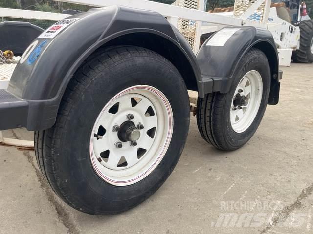 JLG  Remorci transport vehicule