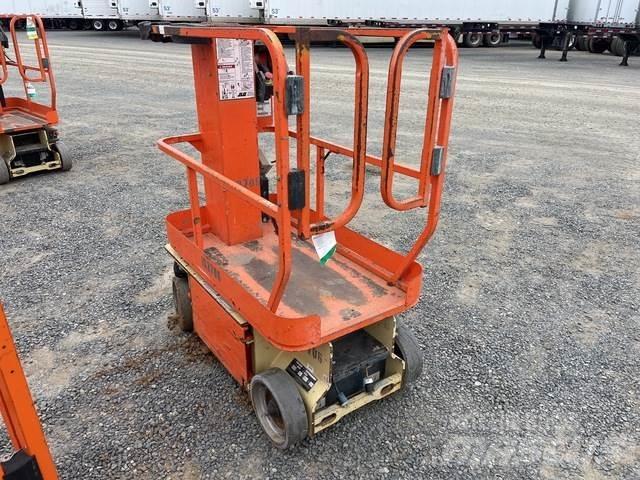JLG 1230ES Ascensoare verticale catarg