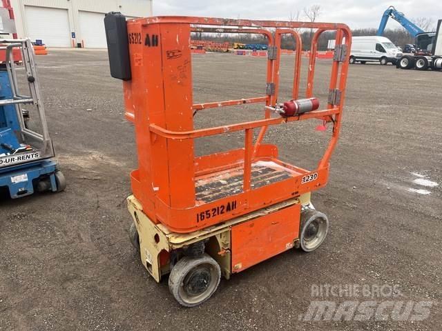 JLG 1230ES Ascensoare verticale catarg