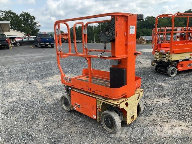 JLG 1230ES Ascensoare verticale catarg