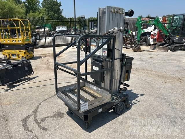 JLG 30AMDC Ascensoare verticale catarg